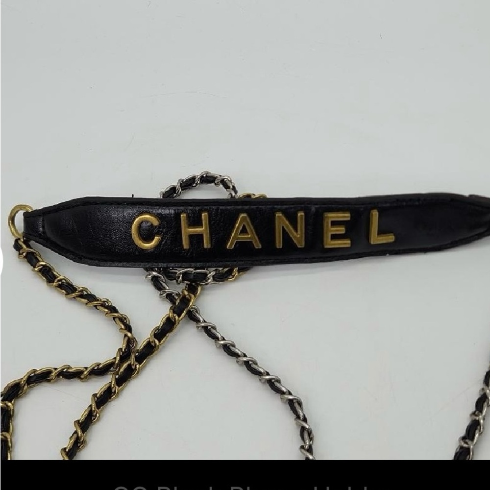 Chanel Black Quilted Phone holder bag - Picture 2 of 5